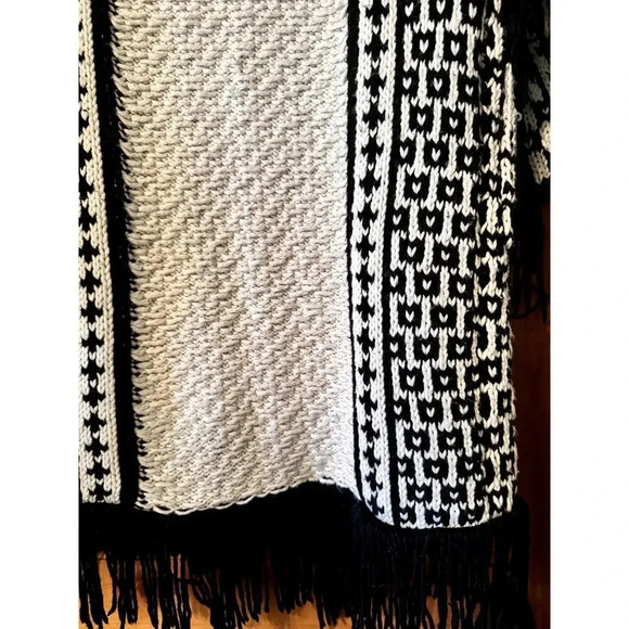 Boho Fringe Kimono Duster Cardigan Aztec Print Black White Knit Sweater - Picture 8 of 11